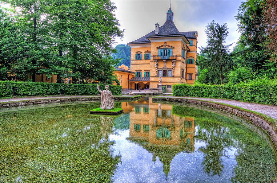 Schloss Hellbrun and Trick Water Gardens